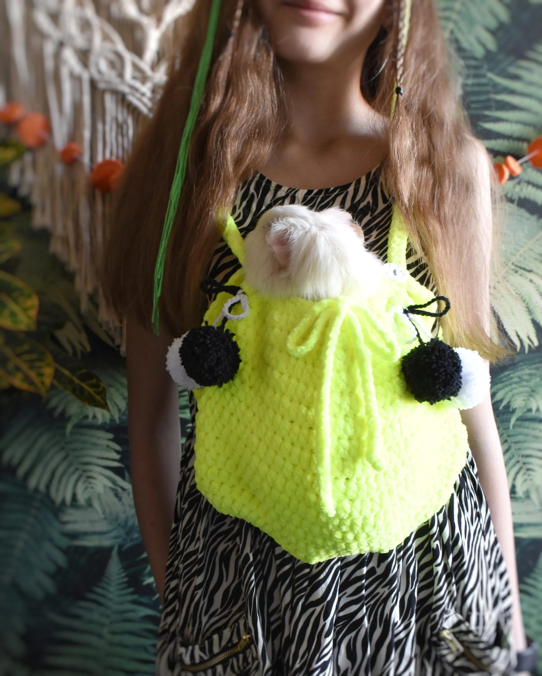 Fluorescent Party Knitted Pet Bag - Image 8