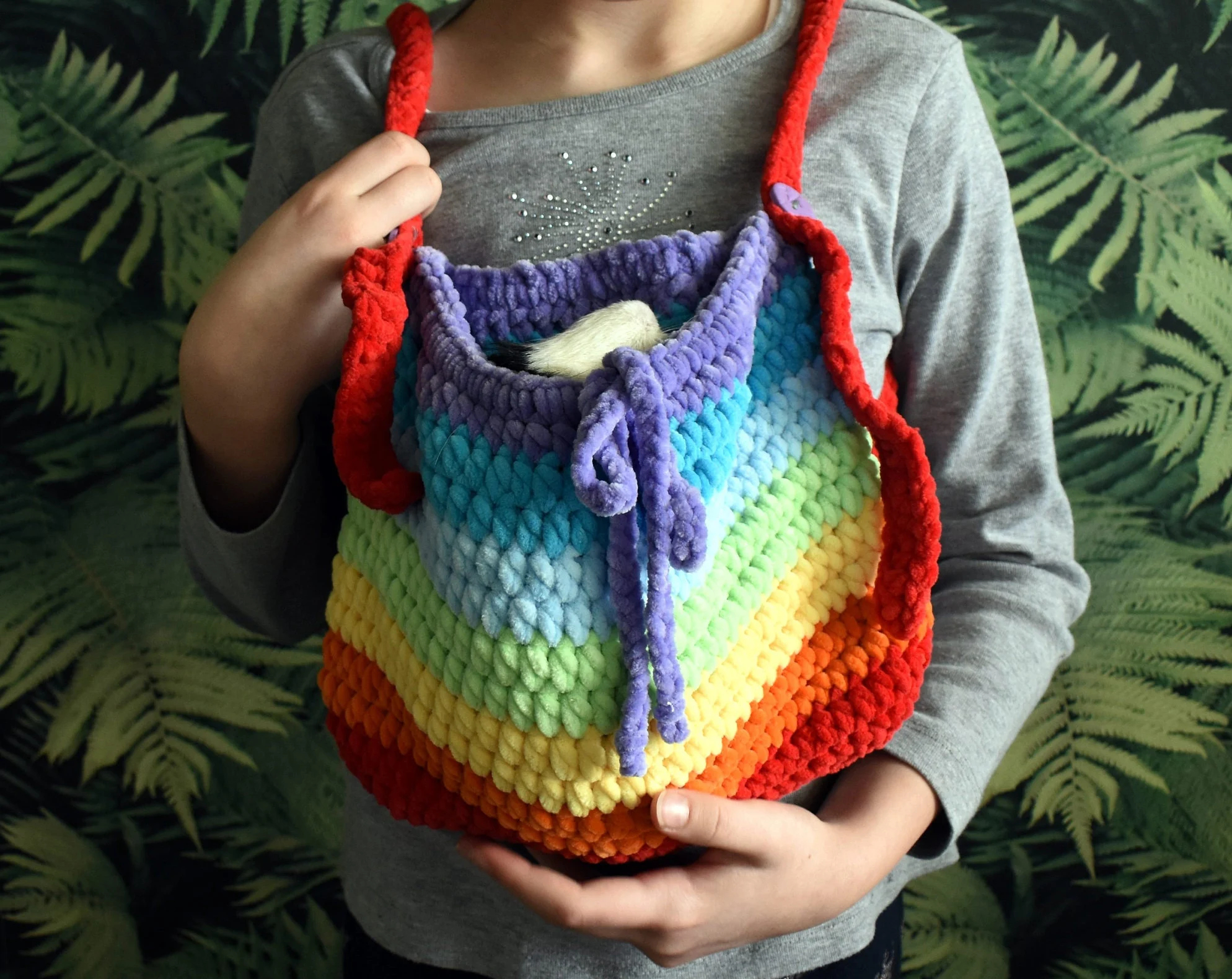 Rainbow Sugar Falls Knitted Pet Bag - Image 9