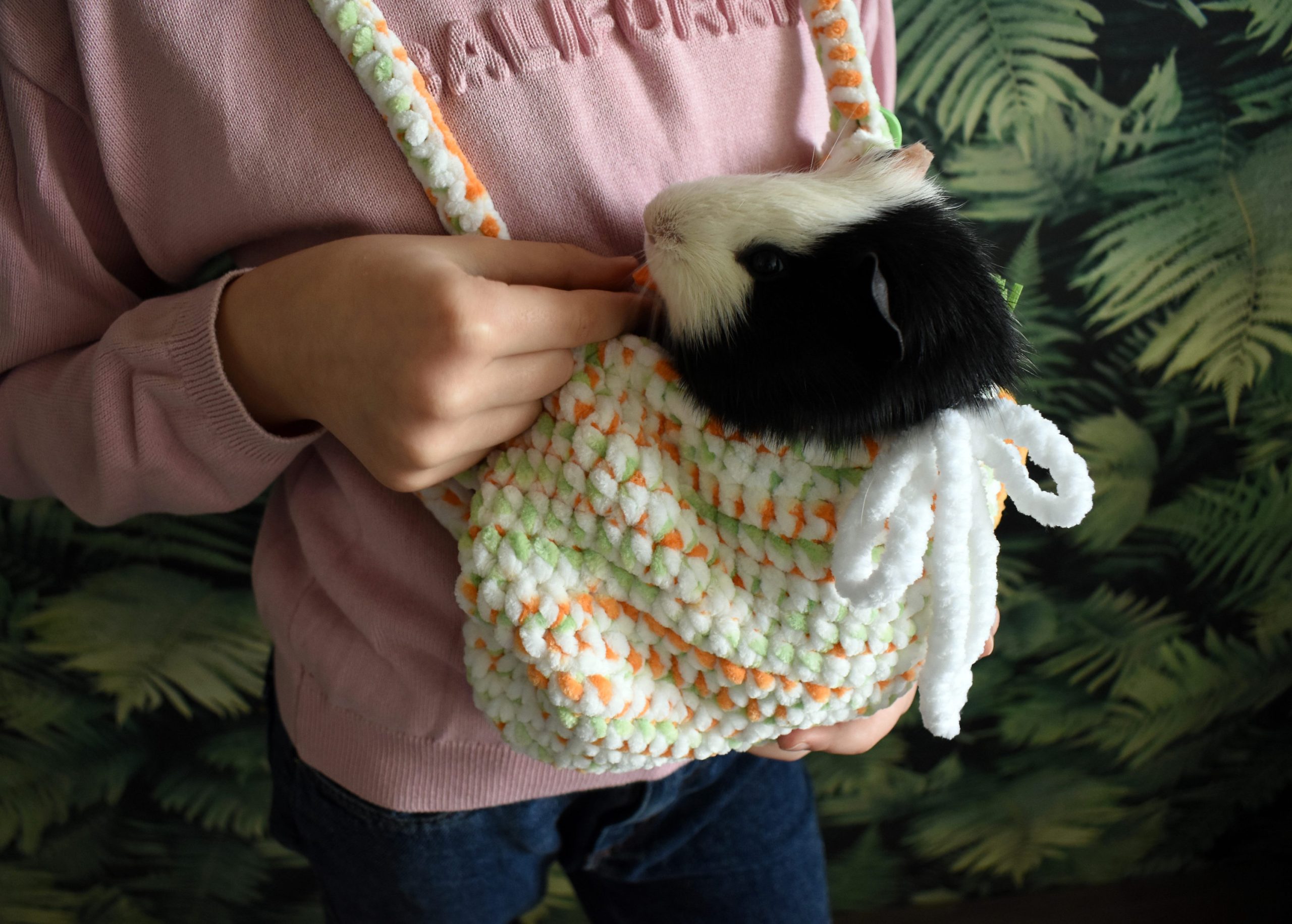 Pastoral carrot knitted pet bag - Image 8