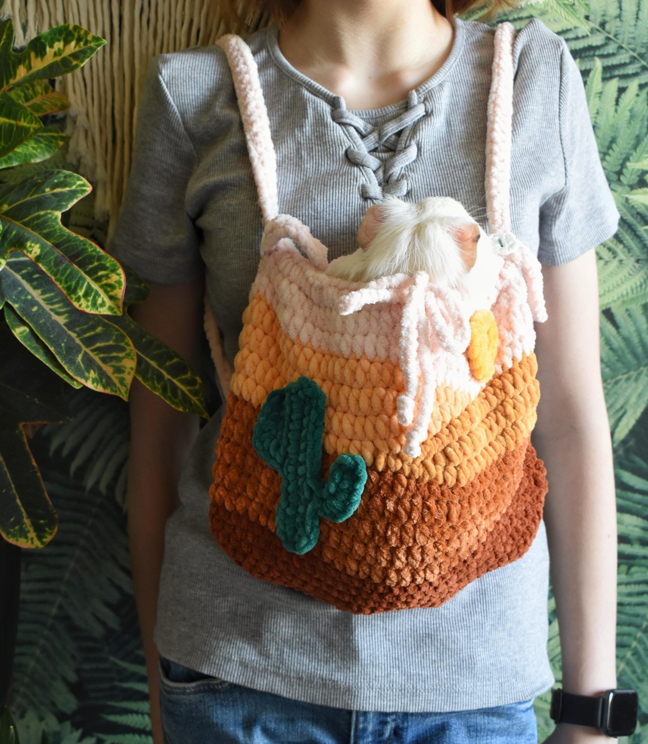 Desert Warm Sun Knitted Pet Bag - Image 7
