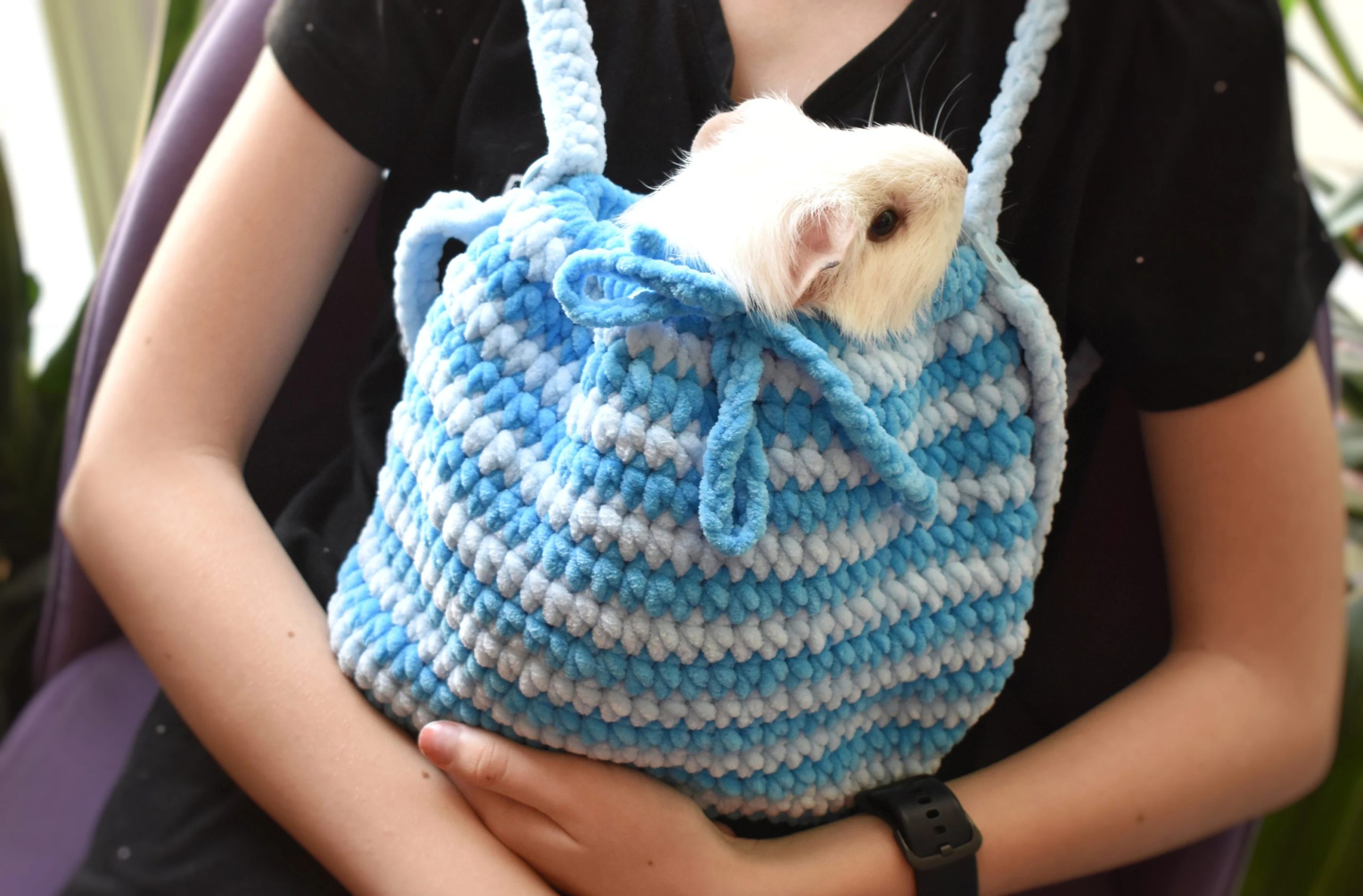 Sea Salt Cream Knitted Pet Bag - Image 9