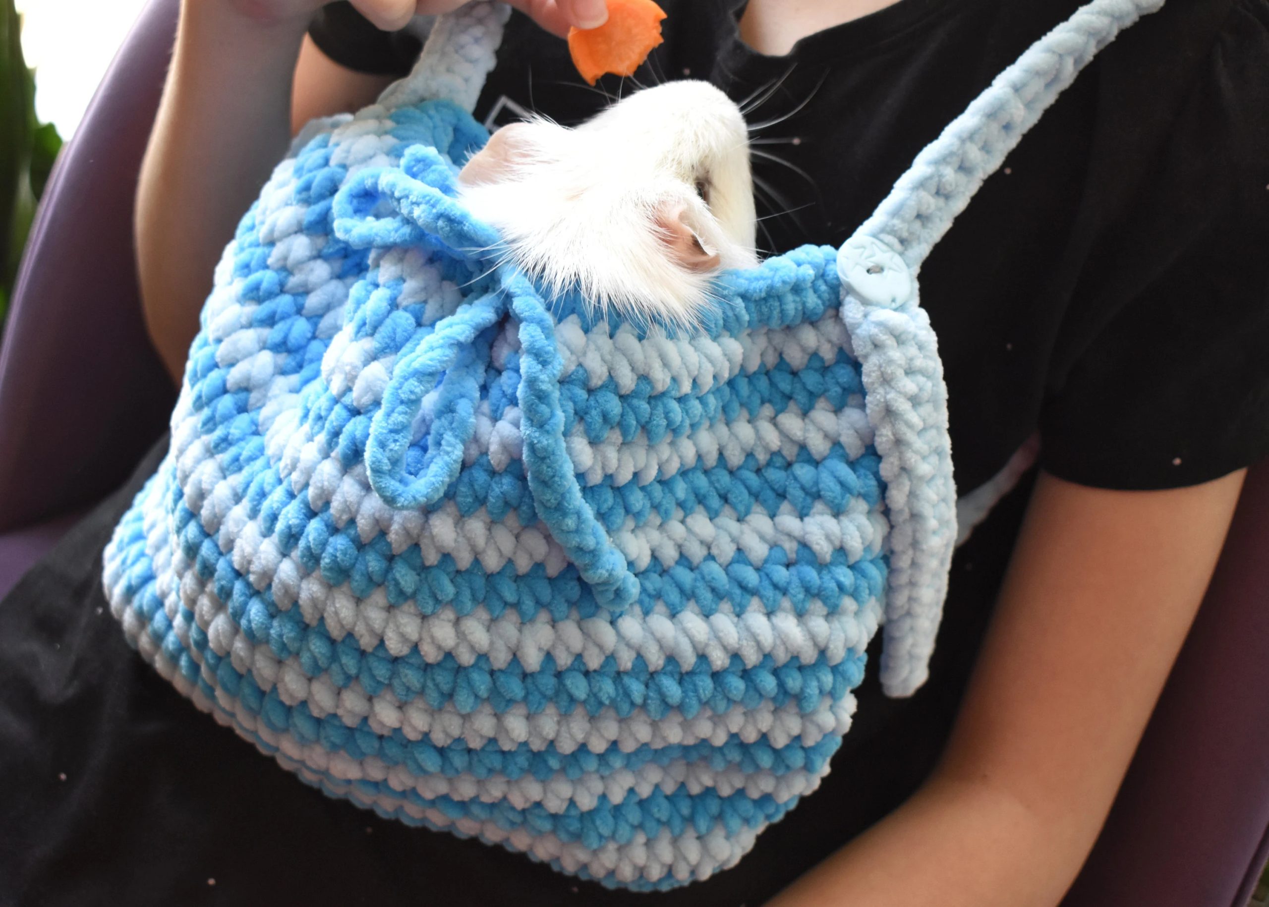 Sea Salt Cream Knitted Pet Bag - Image 8