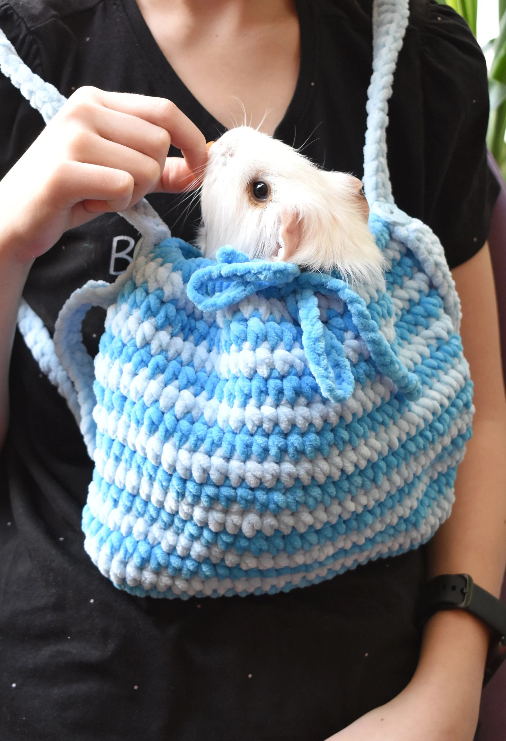 Sea Salt Cream Knitted Pet Bag - Image 6