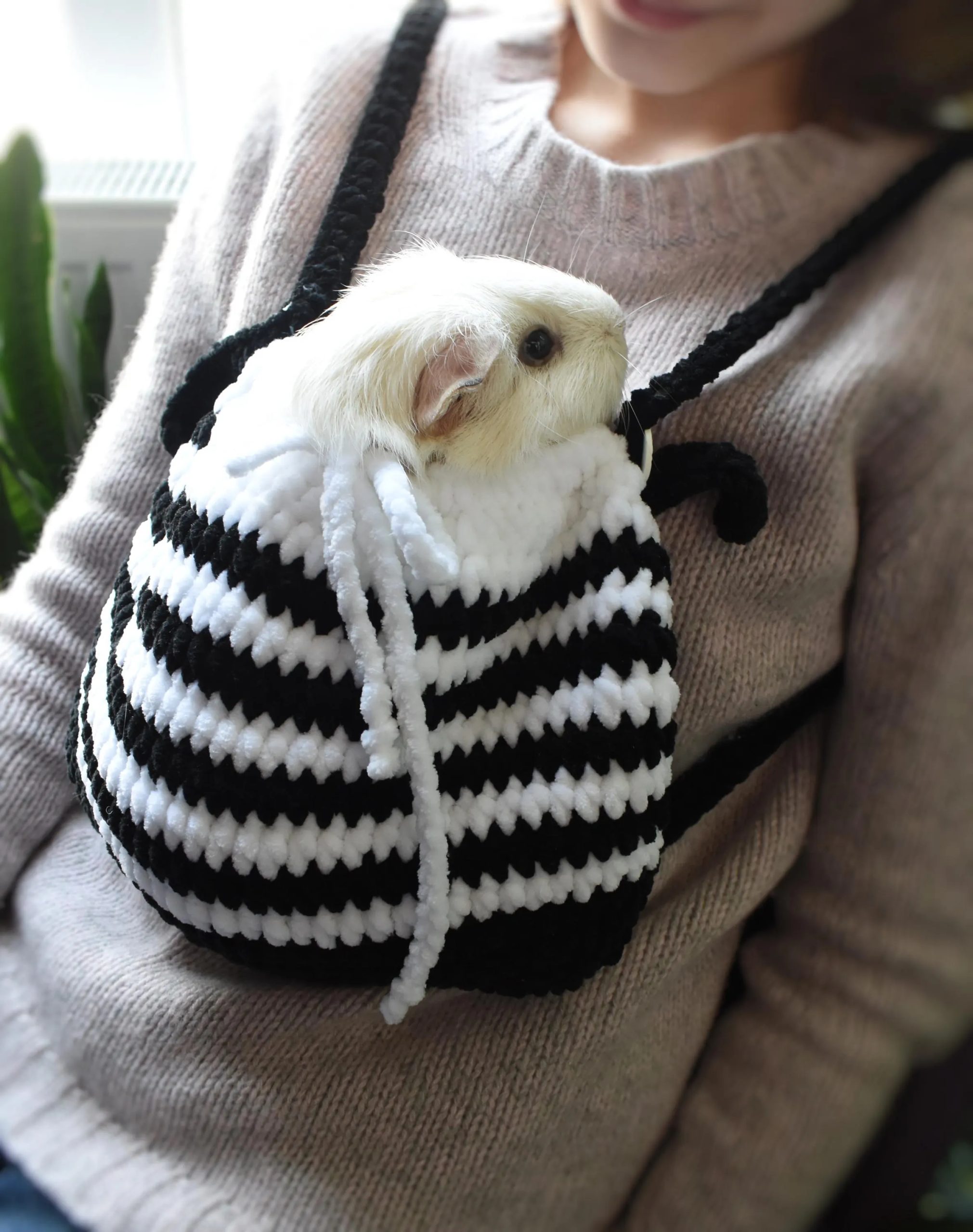 Minimalist black and white striped knitted pet bag - Image 8