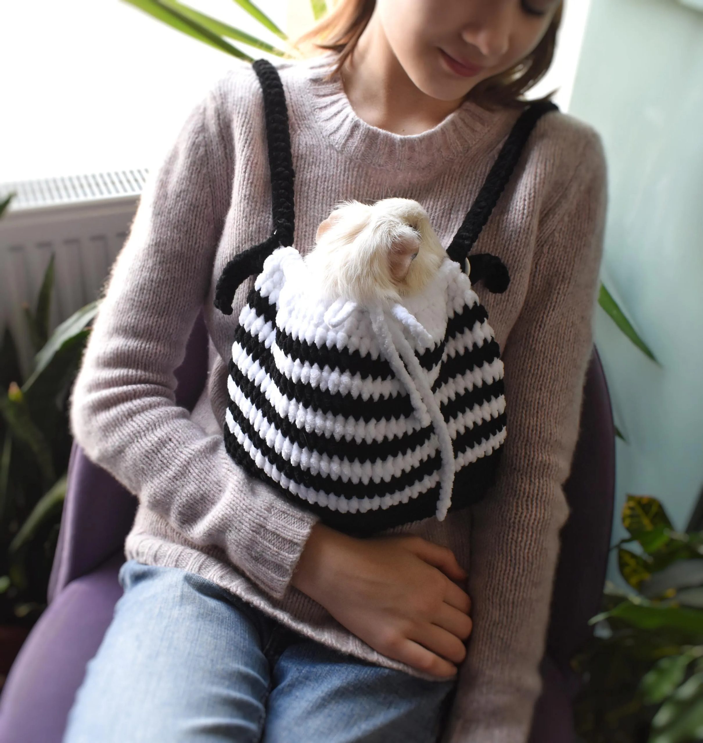 Minimalist black and white striped knitted pet bag - Image 7